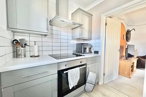 Kitchen- click for photo gallery